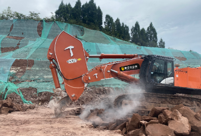 山東 日立870 道路基建 砂巖